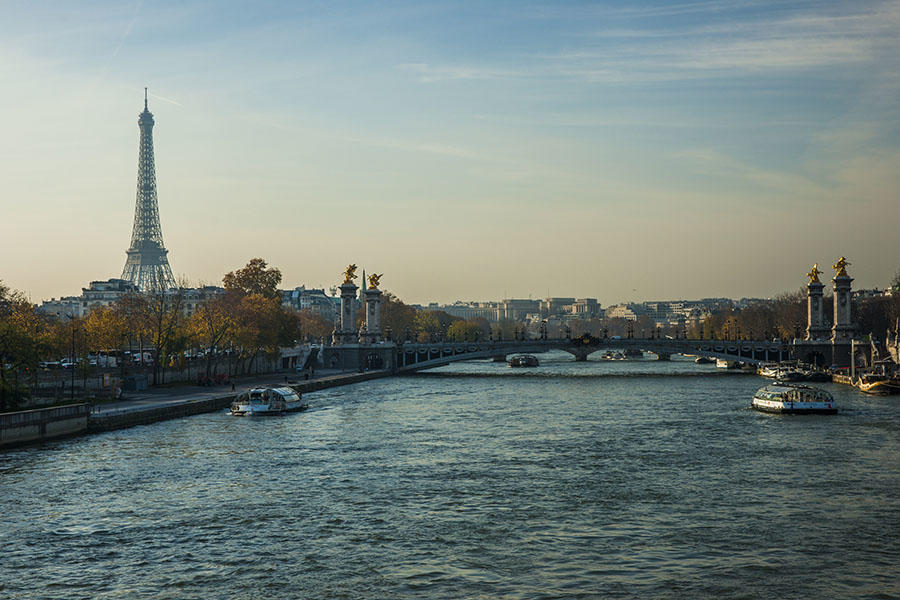 沿着塞纳河散步（一）