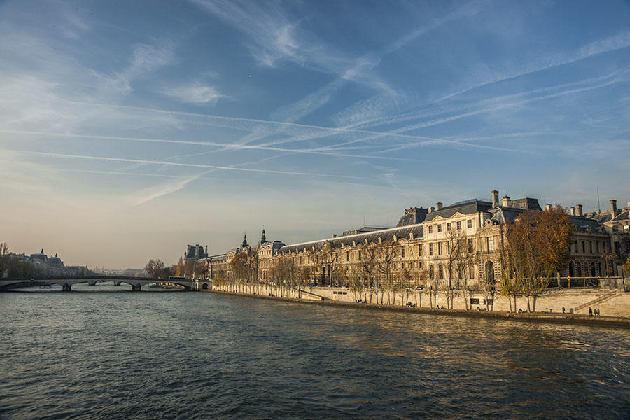 沿着塞纳河散步（一）