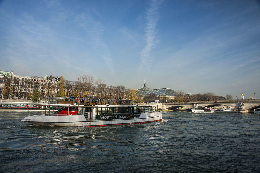 沿着塞纳河散步（一）